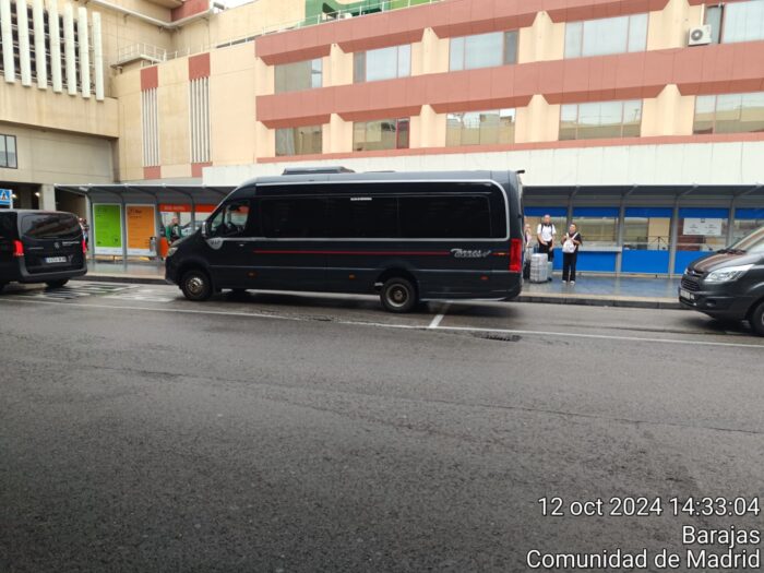 The Ultimate Guide to Minibus Hire
