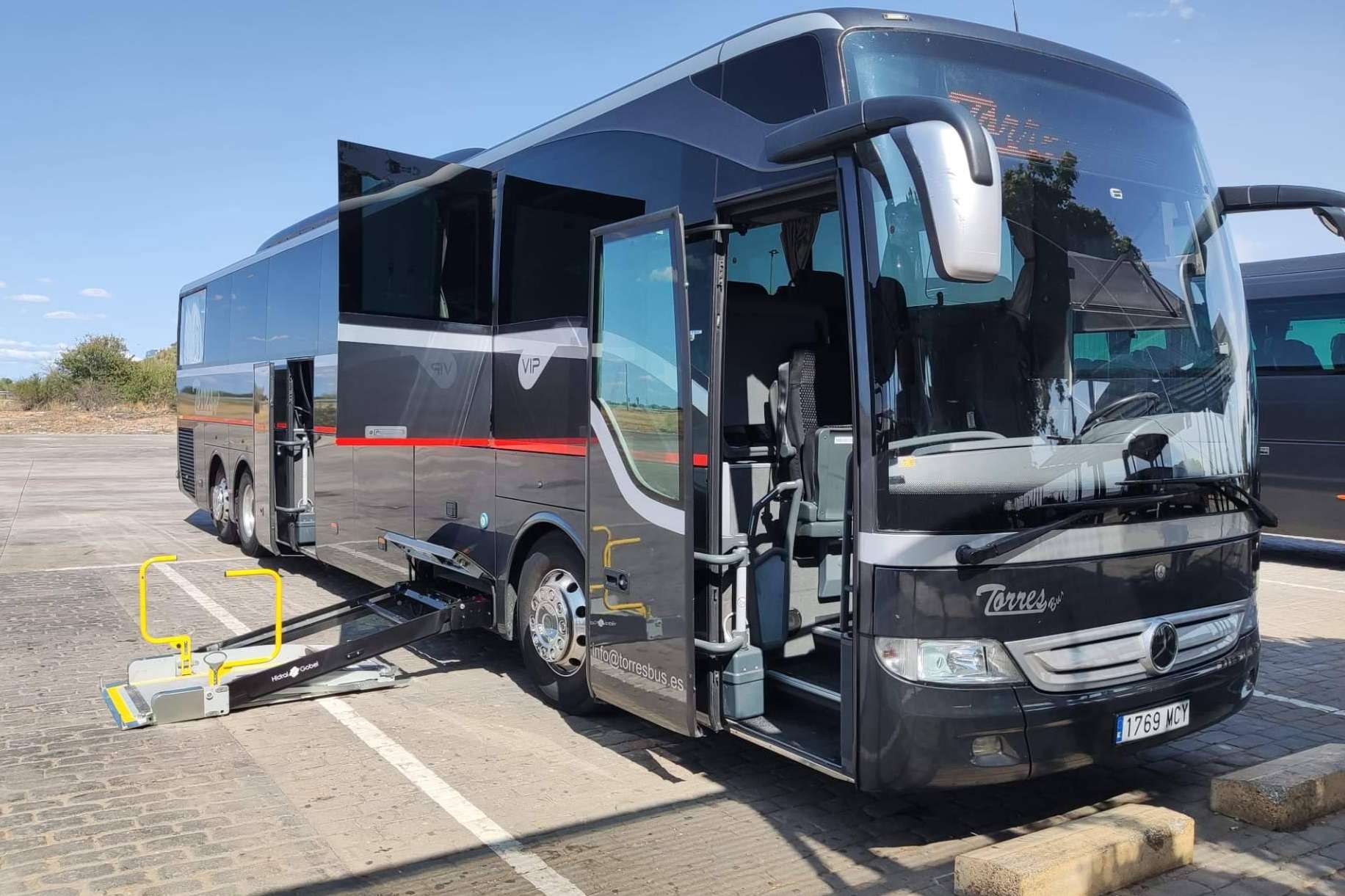 a coach bus hire in Madrid – Torres Bus S.L. a coach bus hire in Madrid – Torres Bus S.L.